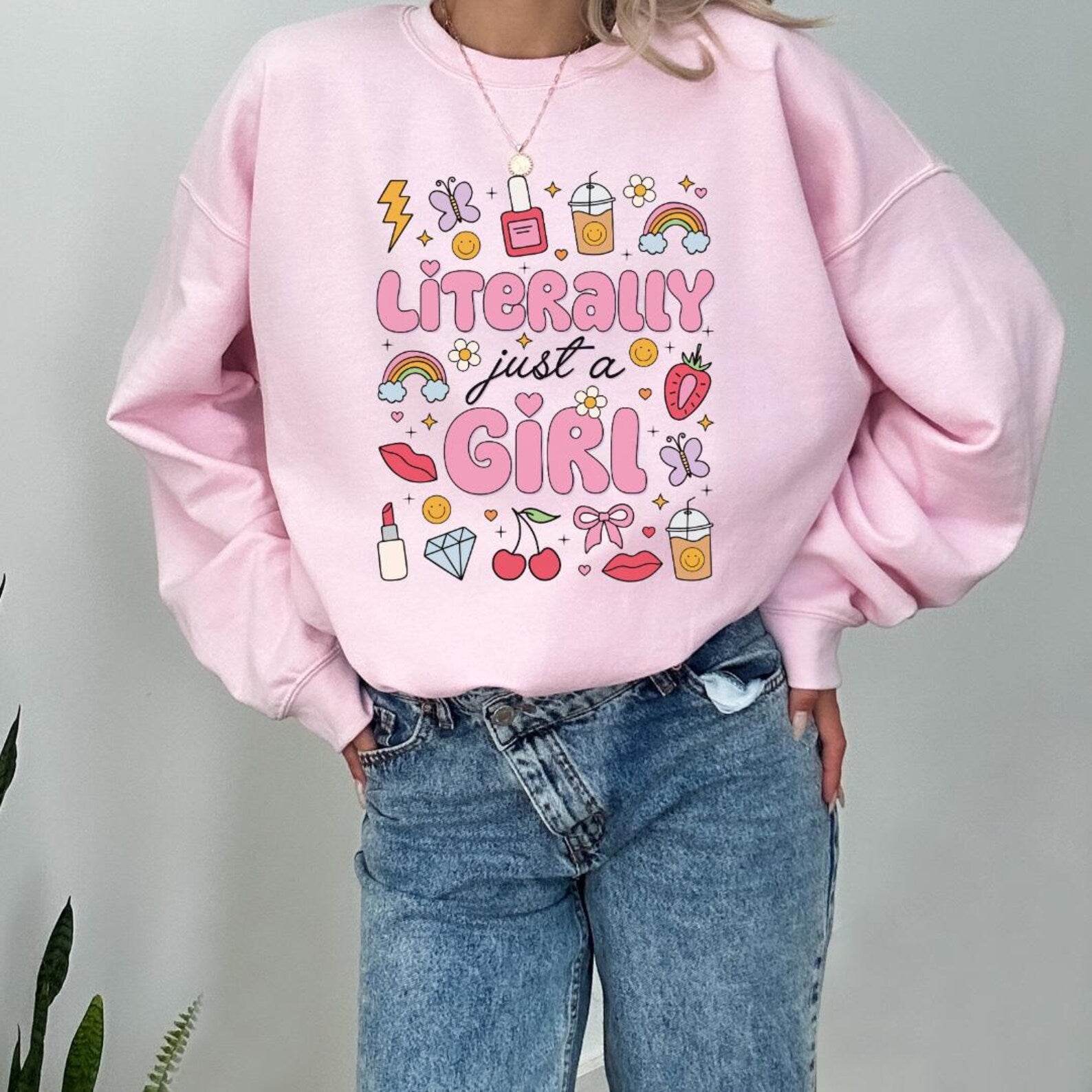 Cozy sweatshirt for girls with trendy graphic design