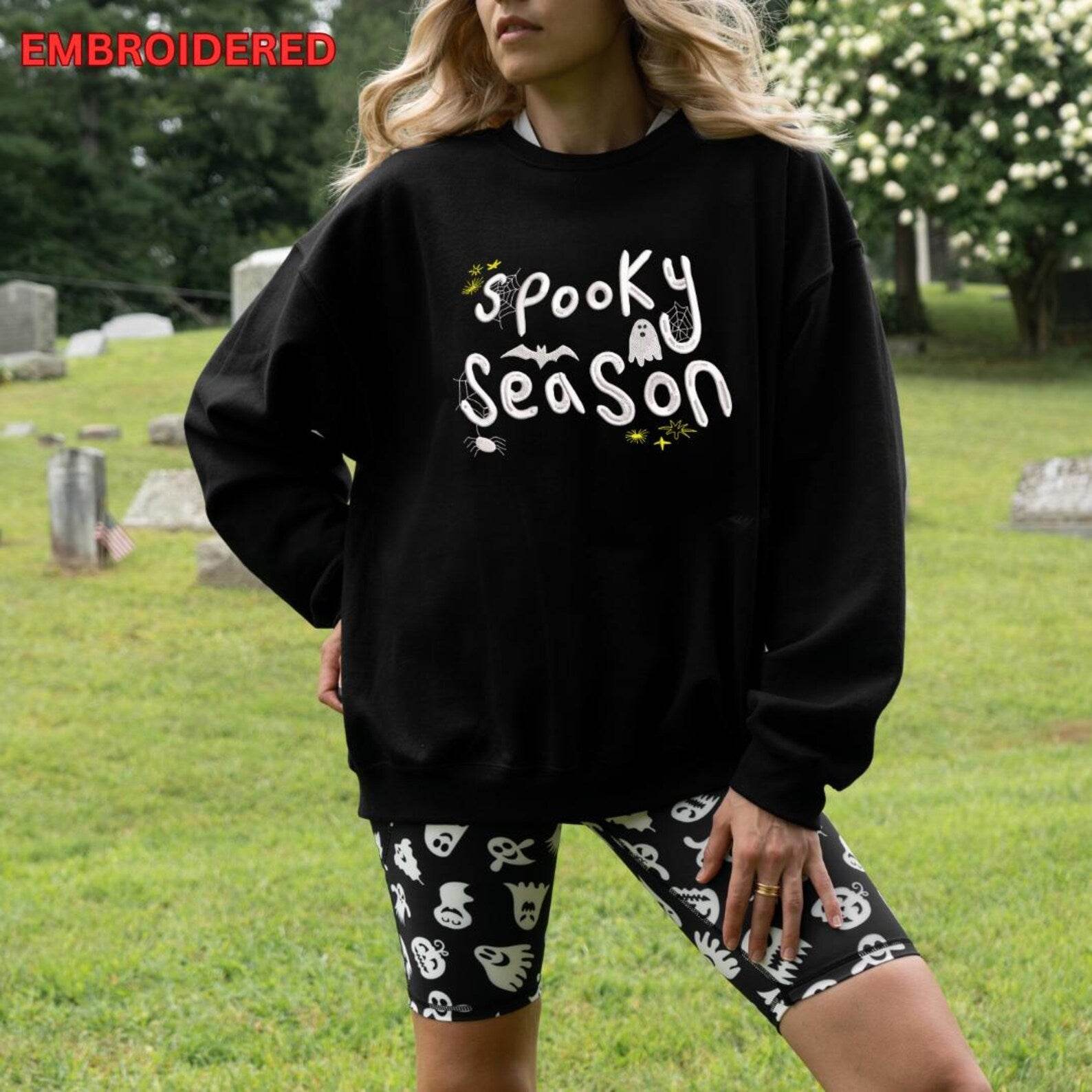 Women’s Halloween sweatshirt with spooky graphic crewneck